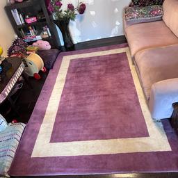 Excellent condition large rug.
RRP £400
260cm x 180cm