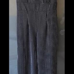 Size S/M Ladies (8/10) Gorgeous BNWT Koopoi Black with White Stripes Sleeveless Fashion Jumpsuit £6.99…..Strood Collection or Post A/E…..💕

Check out my other items…💕

Message me if wanting multi items save on postage..💕