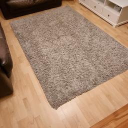 dunelm biege /cream rug used. Condition is Used. Collection in person only.