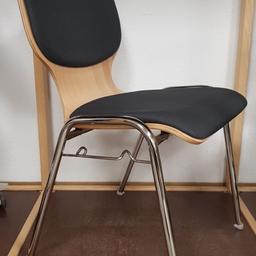 Es handelt sich um ein Ausstellungsstück, mit ganz geringen Gebrauchsspuren. Der Stuhl wurde teilweise zum Probesitzen verwendet.

Der Stapelstuhl myDARIO eignet sich optimal für Objektzwecke - die perfekte Ausstattung für Wartezimmer, Messen, Konferenz- und Besprechungsräume. Die ergonomische geformte Sitzfläche besteht aus buchefarbenem, lackiertem Holz mit bequemer Polsterung von Sitz und Rücken, das stabile 4-Fuß-Gestell aus Metall in Chrom-Optik. Inklusive Reihenverbindern, stapelbar bis max. 10 Stühle.

Stapelstuhl myDario

	Holzsitzschale: buchenfarbig
	stapelbar (max. 10 Stühle)
	mit Reihenverbinder
	Sitzhöhe: 46 cm
	4 – Fuß – Gestell: verchromt
	Sitz und Rücken gepolstert
	Bezug: Stoff 26394 anthrazit


Lieferung: per Paketdienst oder per Selbstabholung

Zahlung ist auch per PayPal möglich.

Gerne bieten wir Ihnen auch kostenfreie und unverbindliche Teststellungen der Produkte aus unserem Ladenlokal hier in Gotha an.

Genießen Sie die Kompetenz eines geprüften, AGR-zertifizier