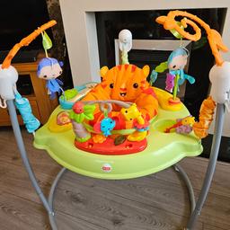 Fisher-price Roaring Rainforest Baby Jumperoo, The Entertainer
In good condition
3 height adjustment
Seat rotates 360°
Plays music with lights
Easy to wash and take apart
From pet and smoke free home
Collection only

No offers