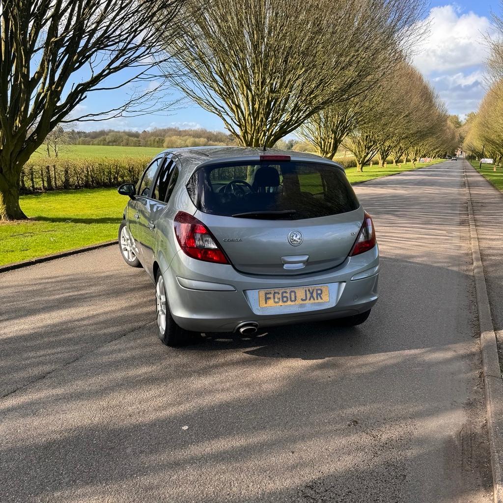 Vauxhall corsa
Full 12 months mot
Just had new front brakes
New suspension springs front and rear drivers side
New ball joint
Track rod
109k miles
Service history
Drives superb
Wheels need a tidy and there is a crack in windscreen (advisory as not in drivers view)
Price for quick sale £1450