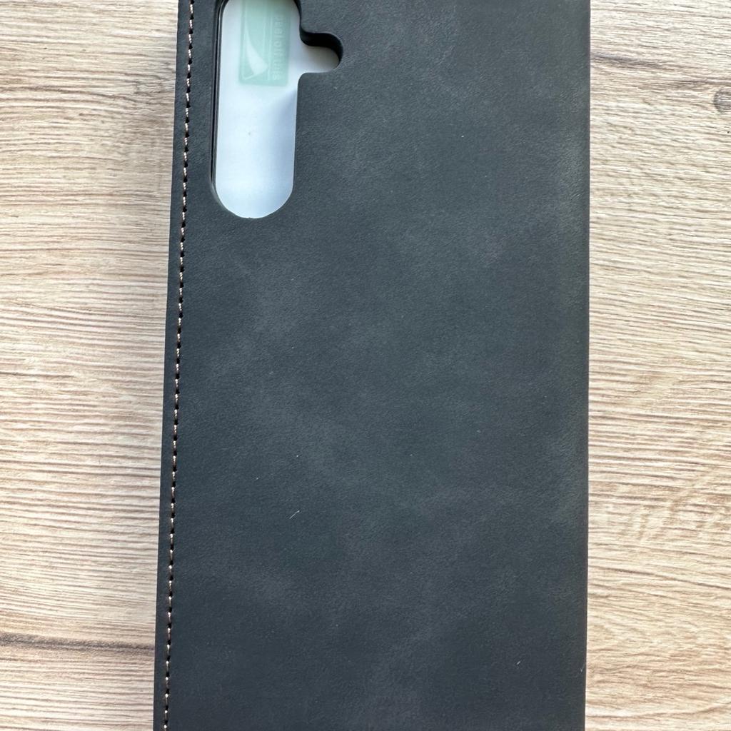 Samsung Galaxy A55 5G Hülle Schutzhülle Flip Case & 1 Schutzfolie Lederhülle Magnet Klappbar mit Kartenfach Schwarz
Versand gegen Aufpreis möglich.
Keine Garantie und kein Umtauschrecht!