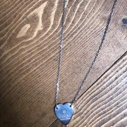 Gucci Heart Shaped Necklace, in good condition, however has some scratches on it but they can’t be seen unless up close. Bought for £210. does not have original box or bag.