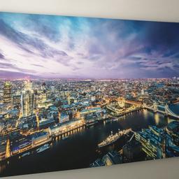 Large London canvas 
vgc buyer to collect 
width 2ft7
length 3ft11