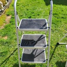 step ladder folds flat good working condition