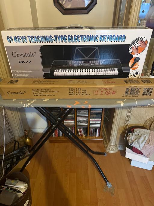 Buy & Sell East London Bow - East London - Photos for Crystals PK77 teaching keyboard