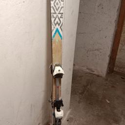 Touren Ski Schuh große 27.5 1x getragen
TOURENSKI 1.66 Zustand gut
Felle Zustand gut
