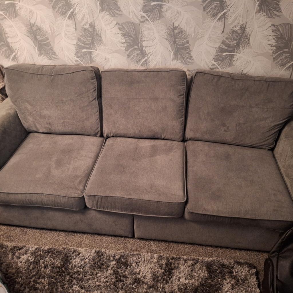 Brought this a year ago in really good condition, selling due to wanting a corner sofa, from a pet and smoke free home in lovely condition always had throws on and regularly cleaned collection garstang please , or can possibly deliver for abit extra
4 seater sofa
4 seater sofa - 7 foot 6 length, depth 3 foot 1 height 2 foot
Cuddle chair - 3 foot 2 across, depth 3 foot 1 and height is 2 foot