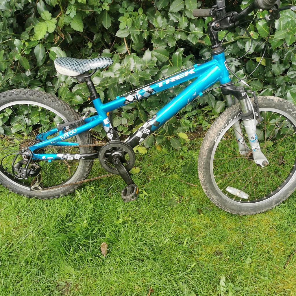Full working order. 7 gears, front suspension. Aluminium light frame. Have other bikes for sale too- mens, kids, teens, ask if interested. Helmets for sale too. Fixing bikes too, welcome. Can deliver for fuel money in Bradford