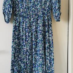 BRAND NEW!! Still has tags attached. Maxi dress.
Brought from Matalan
Size: 10

* Have a look at my other item's :)