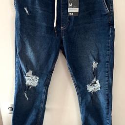 Hi welcome all to this great looking style Denim Co Cuffed Leg Distressed Jogger Jeans Size W33 L34 brand new with tags thanks