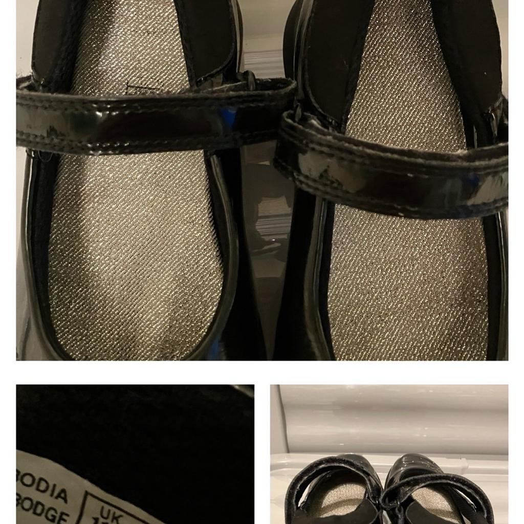 💥💥 OUR PRICE IS JUST £6 💥💥 these will have been around £45-£50 when bought new

Preloved girls school shoes from Clark’s

Size: 11.5F (Standard fit)
Brand: Clark’s
Condition: great condition

Have been buffed with polish and hand washed

Collection available from Bradford BD4/BD5
(Off rooley lane however no shop)

We deliver within reason for fuel costs

We also post if covered (recorded delivery only) we do combine if multiple items are purchased

Sorry no Shpock wallet