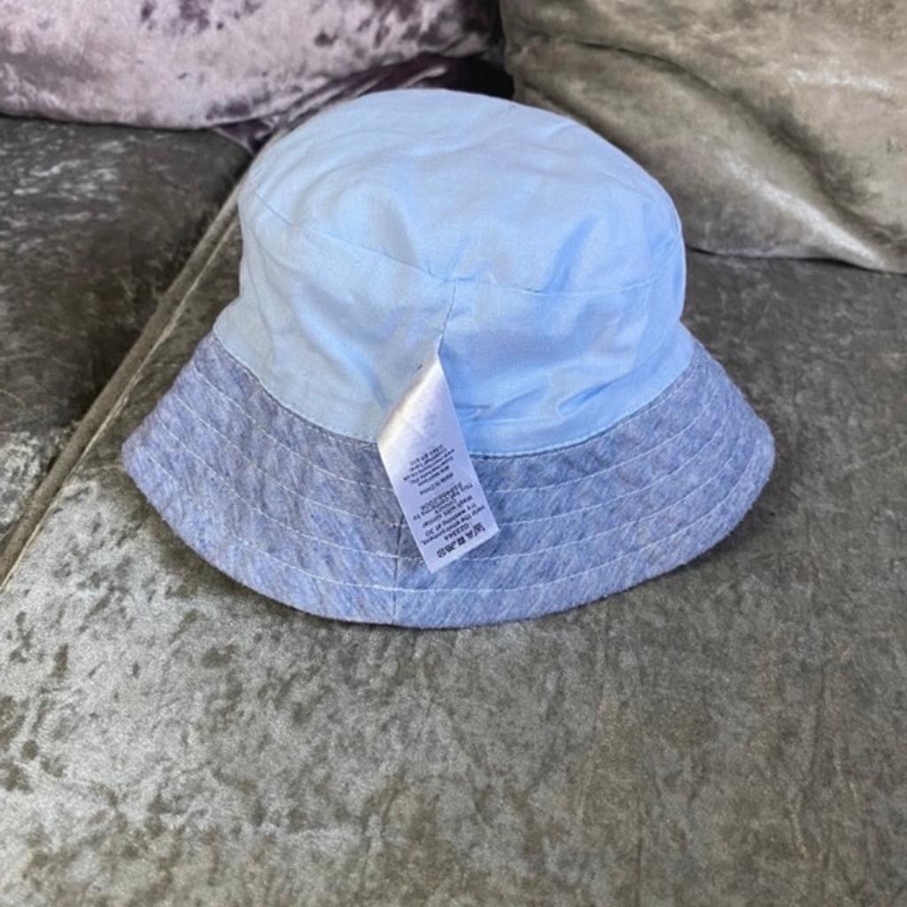 12-18 months
Measurements shown in photos
Machine washable
Some light bobbling
Great otherwise

Lots more items 0-13 years
Ladies size 4-20
Mens medium, large, xl, xxl
Clothing, toys, books, dvds, games etc
Bundle discount on
Items from £1

#buckethat #summer #12to18months #hat #holiday #fishermanhat #toddlerhat #toddlerwear #toddler #12to18monthshat #bluehat #blue #lightblue #babyblue