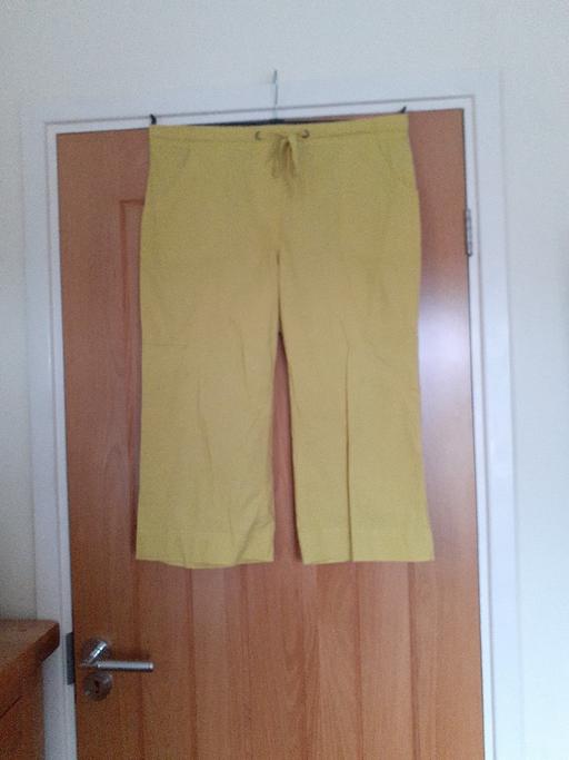 Buy & Sell West Midlands Dudley - Photos for Crop Trousers