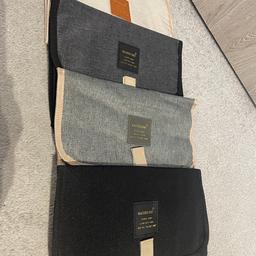 These portable change mats are perfect to go inside your nappy bag. Light weight and slim so don’t take up lots of space in your bag. Comes in 4 different colours