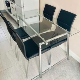 FOR SALE

Dining Table and 4 x chairs
Table Measurements:
L- 1.4m
W- 800mm
H- 750mm

Collection only