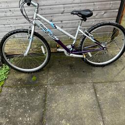 Ladies mountain bike 
Good condition £50 no offers 
all other offers will be ignored 
26 inch wheels 
16 inch frame 
18 gears 
Everything works as it should nothing wrong with it 
Collection Willenhall Walsall West Midlands or 
⛽️ £5 local delivery 
NO BIRMINGHAM DELIVERIES 
NO BEST PRICE LAST PRICE NONSENSE 
FIRST COME FIRST SERVED 
NO COURIERS