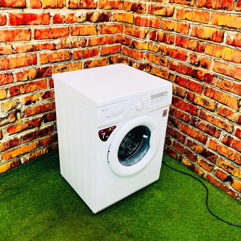 Willkommen bei Waschmaschine Nürnberg!

Entdecken Sie die Effizienz und Leistung unserer hochwertigen Waschmaschinen von LG. Vertrauen Sie auf Qualität und Zuverlässigkeit für die perfekte Pflege Ihrer Wäsche.

⭐ Produktinformationen:
- Modell: F14B9QDA
- Geprüft und gereinigt, voll funktionsfähig.
- 1 Jahr Gewährleistung.

‼️Artikelmaße T x B x H	55 x 60 x 85 cm 
ℹ️ Mehr Infos auf unserer Website: 
☎️Telefon: 01632563493

✈️ Lieferung gegen Aufpreis möglich.
⚒ Anschluss: 10 Euro.
♻️ Altgerätemitnahme: Kostenlos.

ℹ︎**Beschreibung:**
* Fassungsvermögen: 1-7 kg
* Schleuderdrehzahlen: 1400 U/min
* Energieeffizienz: A+++ -10%
* Eingebautes Display LED