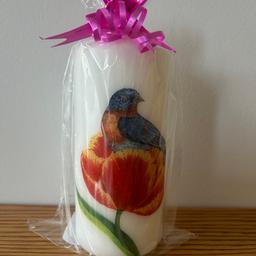 💕Beautiful bird sitting in a tulip 💕

Handmade decoupaged pillar candle decoration. 
Individually handmade 
Comes Gift wrapped. 
Handmade decoupage decorative pillar candle decoration. 
Medium sized 15 cm in height. 
Great little gifts for any occasion - or to treat yourself 
Made in a smoke free pet free environment