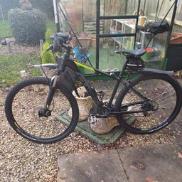 High end CUBE mountain bike
cost £700 when purchased
loads of additional bits added as below
mud guard
handle bar extension
LED lights
extensive tool kit
spedo / mileometer
recently serviced
only used a couple of times.
NO OFFERS
