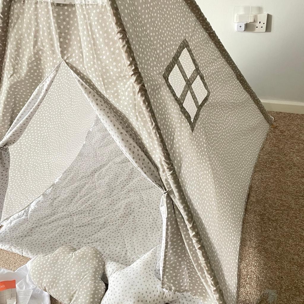 Ickle Bubba Kids Babies Toddlers Teepee 4 piece playtime bundle
Includes: 1 teepee tent, 1 x playmat, 2 x shapes cushions, 1 x decorative bunting
Perfect for creating a cosy den
Easily assembled & easy to store

Product Dimensions
Tent : 148 x 108cm. Pole Length 170cm
Star Cushion: 32 x 37cm
Cloud Cushion: 25 x 38cm
Bunting: 105 x 15.5cm

In excellent condition, only used once for my newborn, no longer need as little one grown up.

Smoke & Pet Free Home
Rrp £68

Collection from Walsall