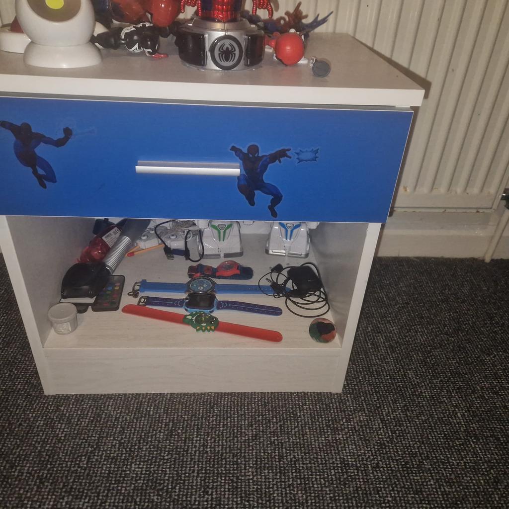 Single Cabin bed with storage. Matching blue wardrobe and bedside drawers. Has spiderman stickers that can be removed. One small imoerfection on the bed which does not affect use. 100 ono for all 3. Need gone asap