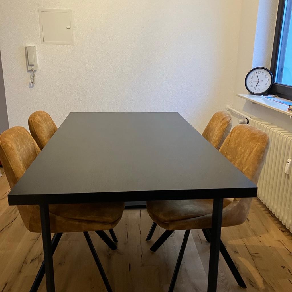 schwarzer Esstisch aus Holz für 6 Personen, LxB 160x90, ohne Stühle zu verkaufen