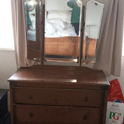 vintage solid wood 3 piece bedroom set, all matching. I have been told it is oak, but cannot confirm this.
very solid and in good condition.
collection only
