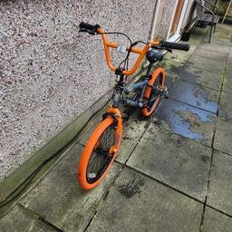 Tony Hawk Frisco BMX bike. Everything works as it should.

Had new tyres and handle grips recently.

Very rare bike, has been used.

Welcome to view
