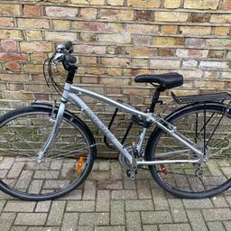 Marin bicycle. Used, but in good condition. Some cosmetic scuffs and scratches. Imported from Canada during a move so handlebar brakes are reversed (i.e. right brake for rear brake).

Comes with bike lock, mount, bike rear rack, fenders.

Collection only.