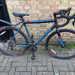 Like New — used only once for the test ride. Selling now as surplus to needs.
Disc brakes, hybrid stance, drop down handlebars. 54cm. Alumninum frame. 700C wheels.
Pick up only.