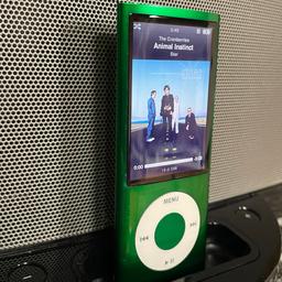 Vendo per inutilizzo Apple iPod Nano 5g (quinta generazione) da 8 gb colore verde metallizzato.
Esteticamente in buone condizioni, ha la batteria esausta, per cui funziona solo attaccato alla corrente o a una Docking station.
L’iPod è comprensivo di scatola originale, cavo di collegamento a pc o Mac.
Tel. 349 4299575