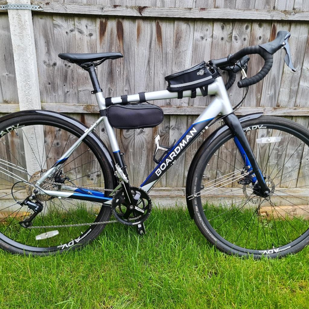 BikeRadar gave this bike 4 out of 5 stars!!!🌟

Here I have a well looked after boardman adventure bike, in great condition just got a service done and brand new chain added on 7th April 2024. I've had the bike since new and have not had any issues as have maintened it myself most of the time.
Selling as looking to get an electric mountain bike, so open for a fare swap.

- Light for the style of bike only 10.75kg,
- Quick realise wheels both front and rear,
- High-quality 40mm Schwalbe G-One tyres in great condition,
- Boardman ADV Tubeless Ready rims,
- Has internal routing for the brake line and mudguard mounts,
- Full SKS Bluemels Mudguard Set, great for commuting and road riding,
- 2spare tubes,
- small handpump,
- bottle mount,
- Shimano Sora shifter and cassette,

contact for further pictures and more information