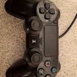 Used Ps4, 2 controllers but only one controller cable, Hdmi cable.
Games GTA 5, Red Red Redemption 2, Fifa 17, Fallout 4, OverWatch.