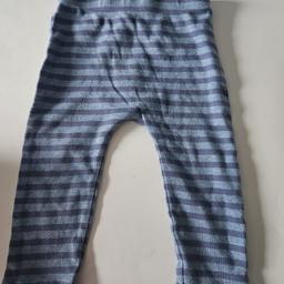 Cute baby leggings/bottoms.
pull on.
Striped pattern.
Worn but outgrown
