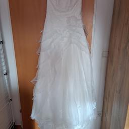 Verkaufe meine wunderschöne Hochzeitskleid. Gr 36-38 mit Schnüren inkl Reifrock