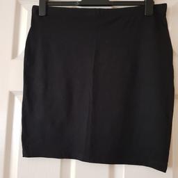 As new skirt
COLLECTION ONLY 
Please note items will ONLY be kept for 48 hours after confirmation. If item is not collected within this time they will be relisted 
** ITEM IS COLLECTION ONLY **
   *** NO OFFERS ACCEPTED ***