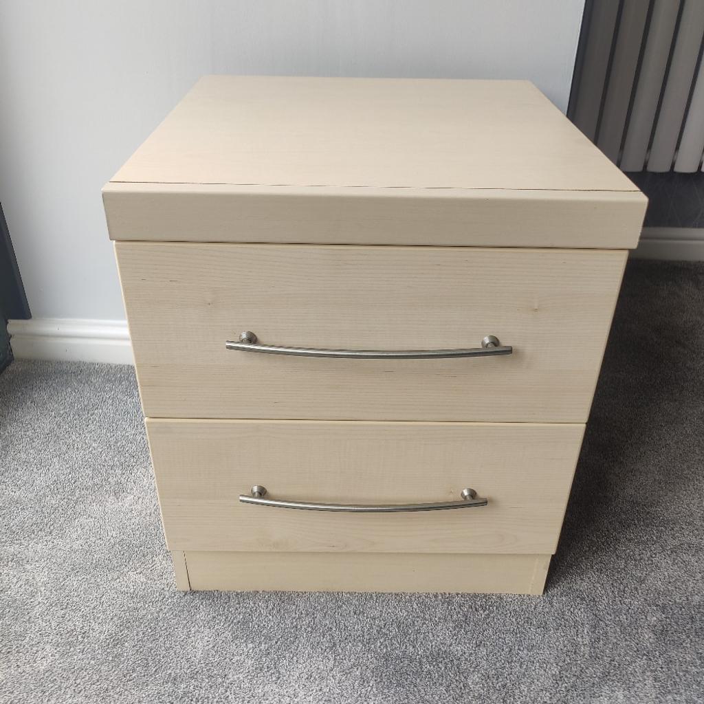Bedside Cabinet / Chest of Drawers

Light Beech in colour

In GOOD condition - there are a few light marks here and there but nothing major

Approx dimensions:
Height 52cm
Width 45cm
Depth 46cm

Collection ONLY from Stalybridge, Greater Manchester (SK15 postcode area)

Please pay in cash on collection.
No other payment methods accepted.