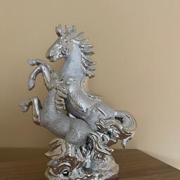 Bling horse ornament in good condition collection only more bling for sale