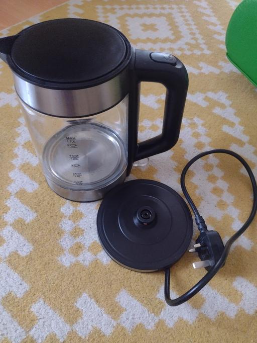 Buy & Sell West Midlands Sandwell - Photos for Glass kettle/lights up