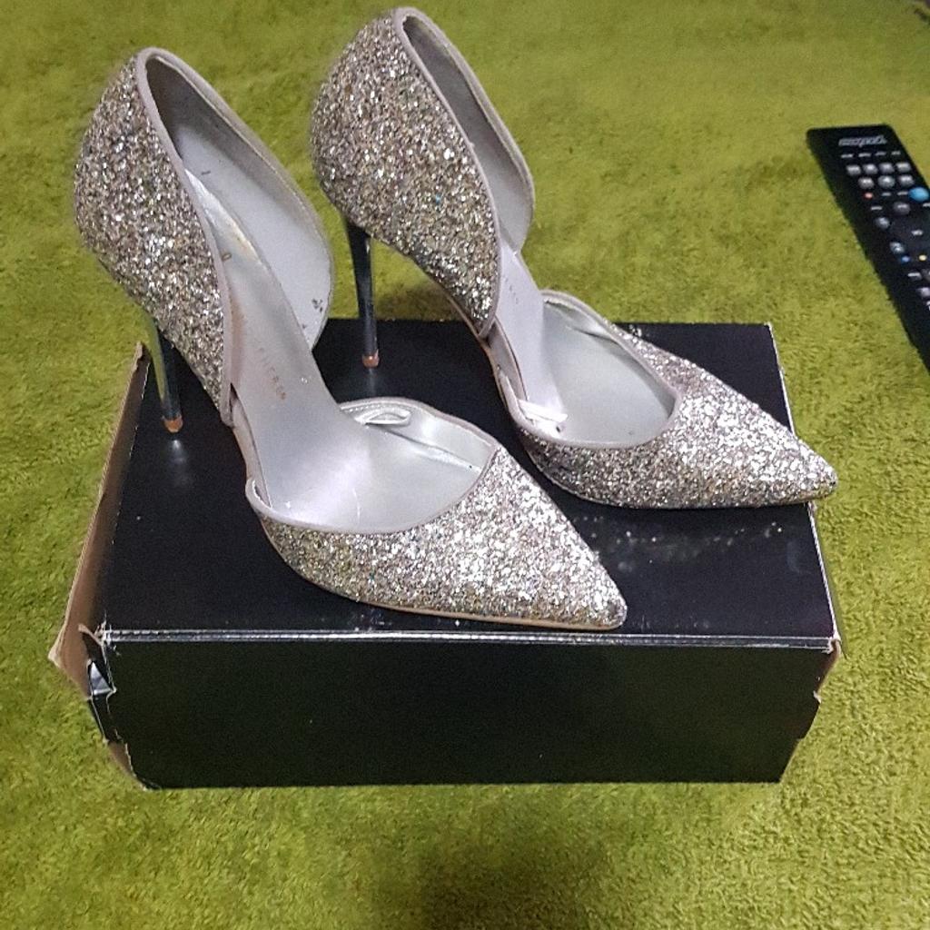 sparkley high heels size 5 primemark