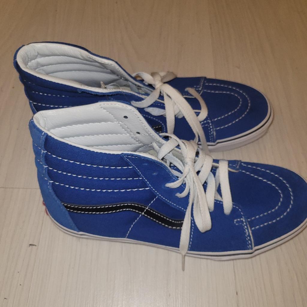 Blue and black and white vans size 5.5