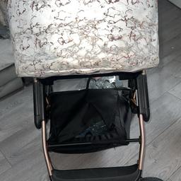 My babies pram for sale
Comes with car seat and adapters
Footmuff
Changing bag
Carry cot
Used for 7 months
Collection only