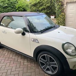 A perfect choice for speed and comfort. The leather seats are heated and the convertible is suitable for the upcoming summer season. Just after full service, replacement of all aged parts, including 4 new tires and rear brake discs. Complete repair and maintenance records. MOT until July 2024.
