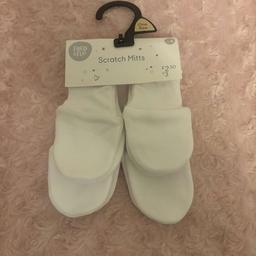 Baby mittens one size brand new with original tags