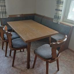 Eckbank mit Tisch und Stühlen. selbstabholung in Höchst