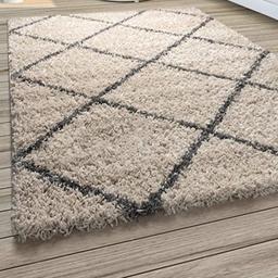 Brand New Large Rug
size 170 X 120
Beige & Black Geometric Design
Really Nice Rug
NEW STILL IN PACKAGING
 BUYER TO COLLECT