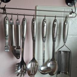 Bundle of stainless Steel kitchen accessories
bottle opener is approx 12" and can be screwed to the wall.
4 egg cups with cute little spoons and toast holder.
Utensils with wall hanging Utensils rack.
Great for new home starters.
Thanks for looking 👀