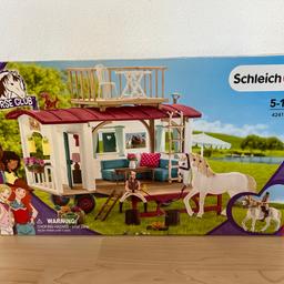 Verkaufe Schleich Horse Club Wohnwagen.
Wie abgebildet und in Originalverpackung!